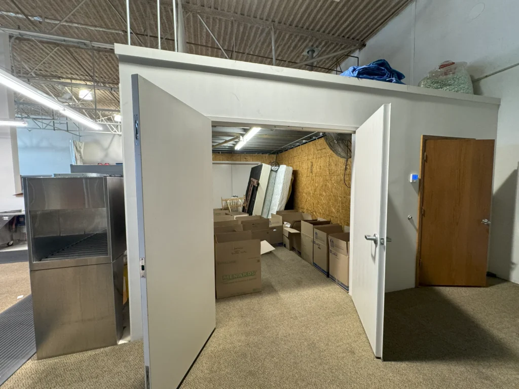 Removing Odors, Ozone Room, Deodorizing room, Restoration Room, Water Damage Repair Room, Fire Damage Repair Room